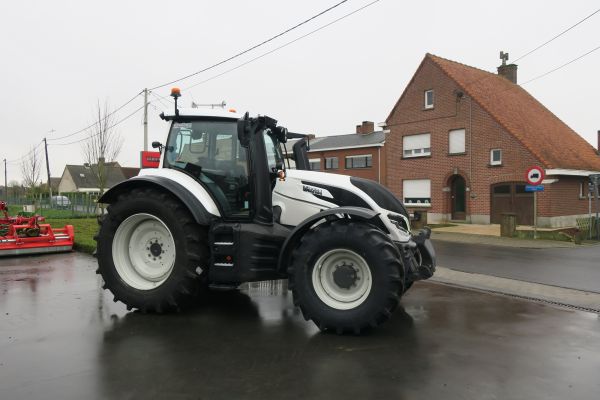 Valtra T145 Versu VERKOCHT